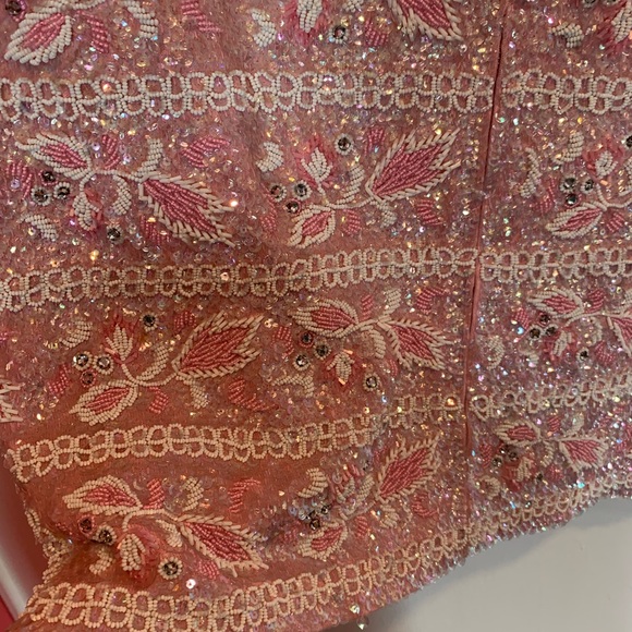 Beautiful pink sparkly statement top - Picture 3 of 13